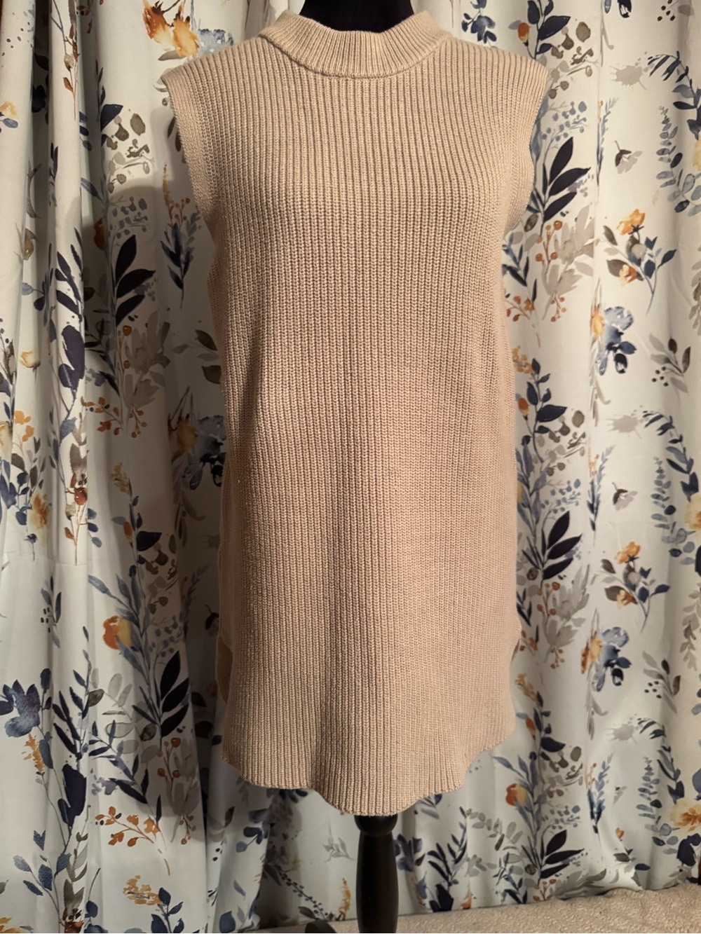 Sleeveless Knit Tunic Sweater Dress Cream Size Small B5